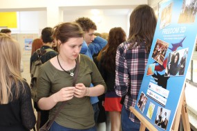 Projekty: Młodzieżowo – projektowo – twórczo! Otwarcie wystawy FREEDOM 3D w MBP w Jaśle