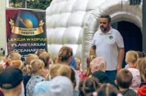 Projekty: Kosmiczna podróż z tarasu Filii nr 2