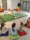 Cztery łapy, setki uśmiechów – dogoterapia w jasielskiej bibliotece - Zdjęcie nr 19