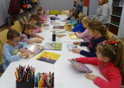 Misiowe święto w Miejskiej Bibliotece Publicznej w Jaśle